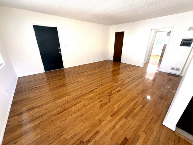 Foto del edificio - 807 3rd St