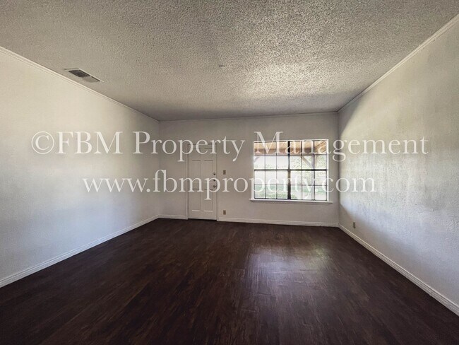 Foto del edificio - 8215 SE County Rd 1020