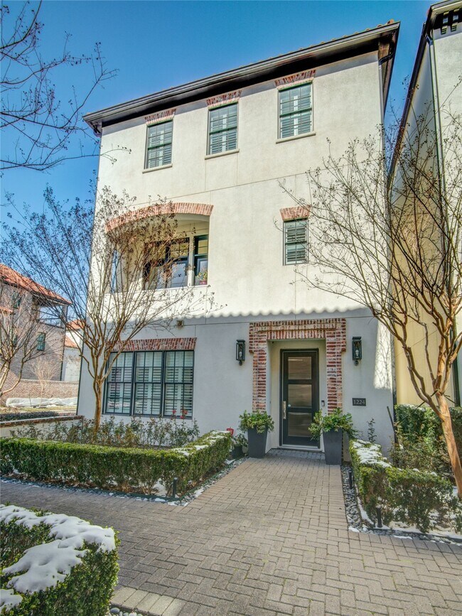 Foto del edificio - 1224 Mosaico Ln