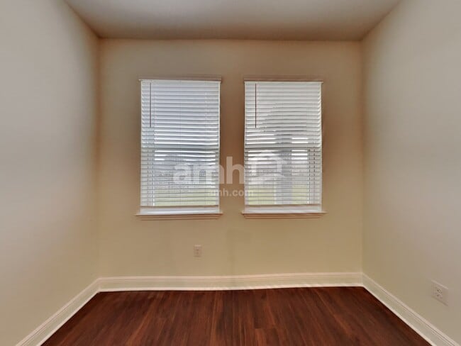 Foto del edificio - 6342 Emerald Hls Wy