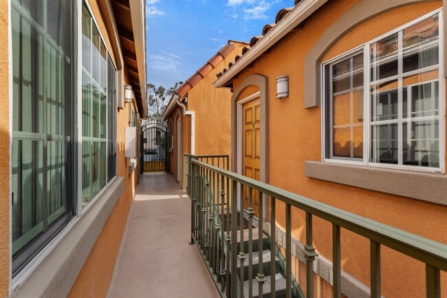 Foto del edificio - 1102 W 29th St