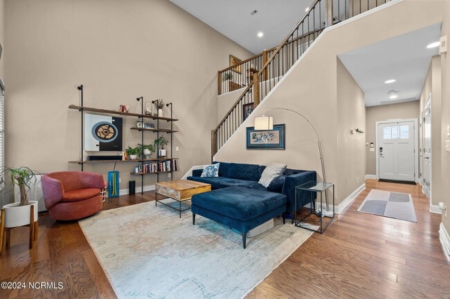 Building Photo - 177 Pinebranch Ct