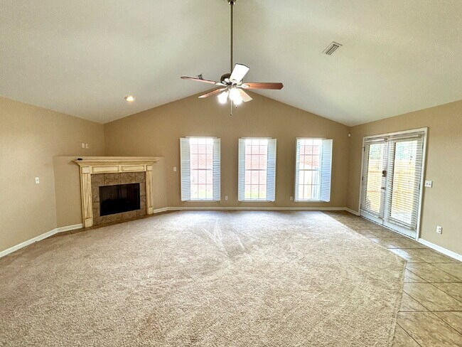 Foto del edificio - FOR RENT in Dothan , AL!!