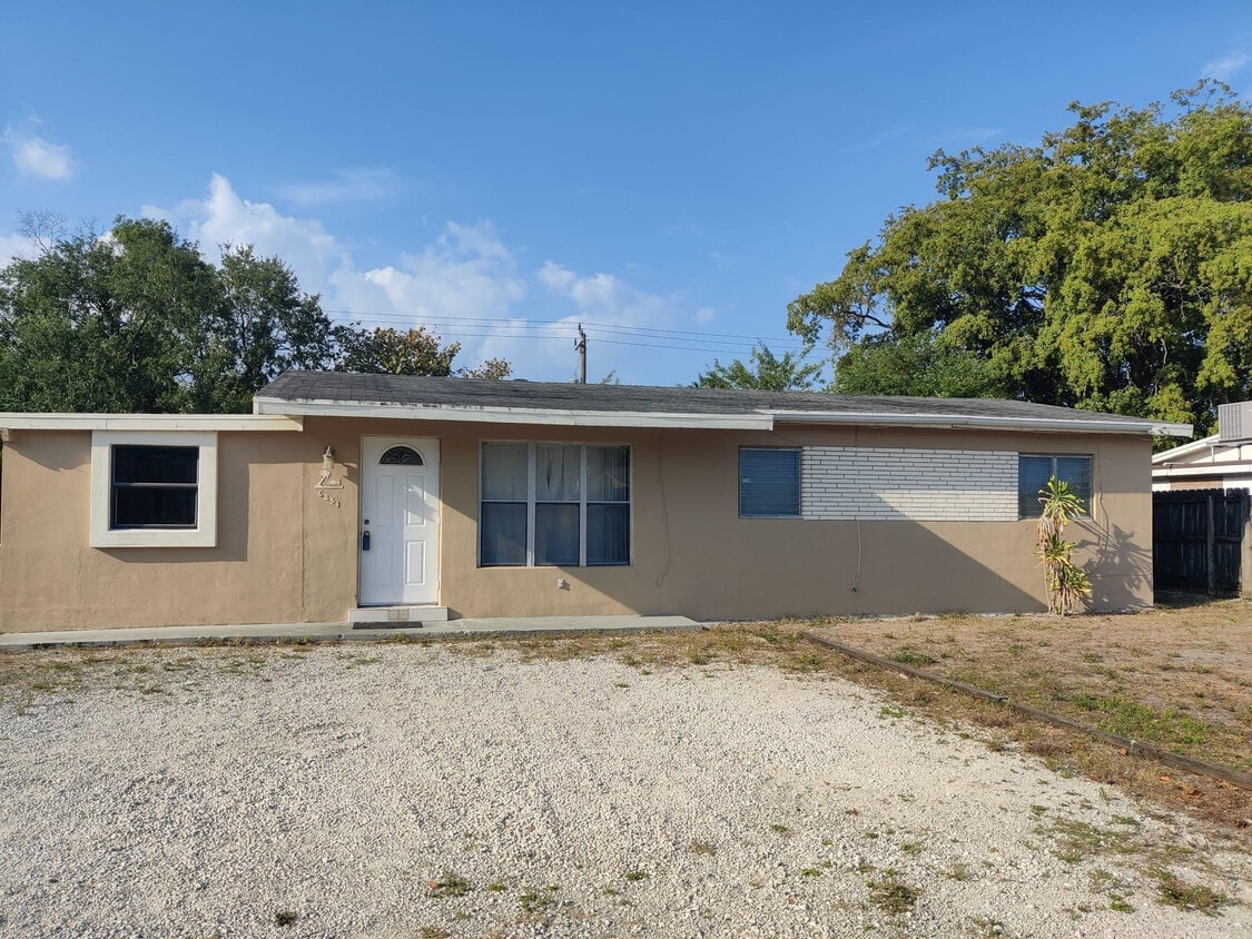 Foto principal - 6251 SW 41st St