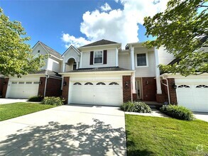 Building Photo - 41827 Yeats Dr