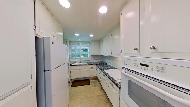 Foto del edificio - 123 Via Estrada