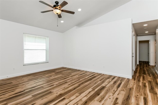 Building Photo - 5638 Piney Ridge Dr