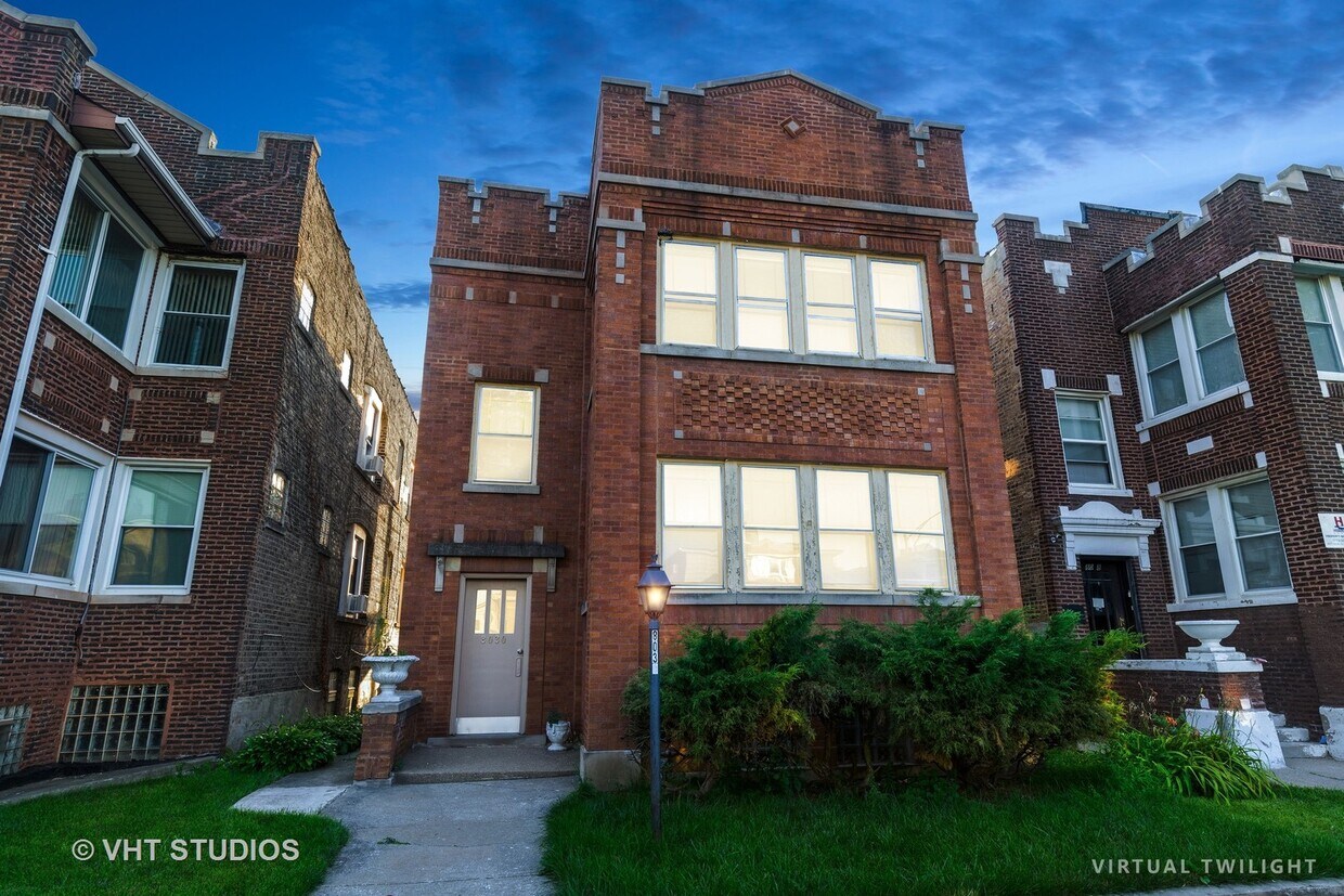 Primary Photo - 8030 S Justine St