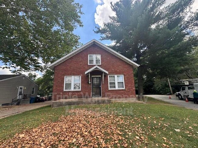 Building Photo - 424 Abston St