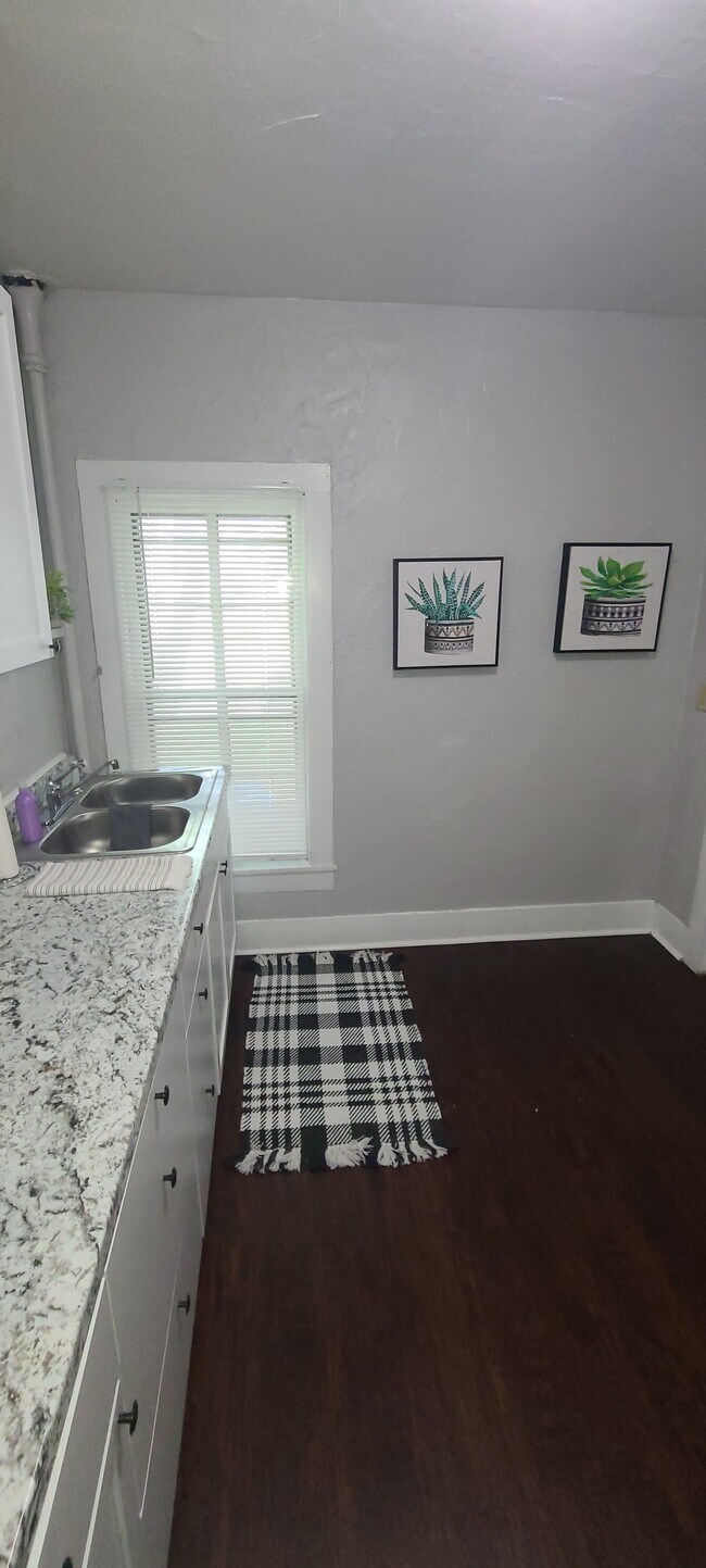 Foto del edificio - 540 N Drew St