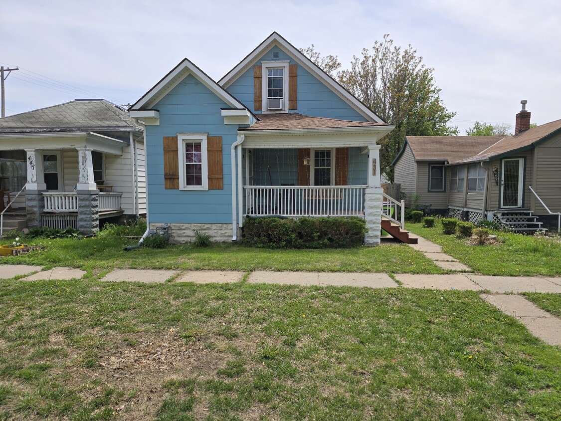 Foto principal - 431 E St