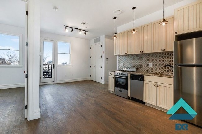Building Photo - 1359 Myrtle Ave