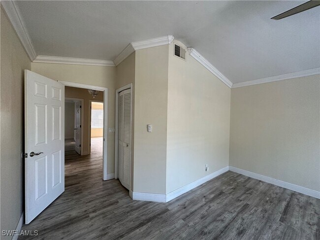Building Photo - 12870 Eagle Pointe Cir