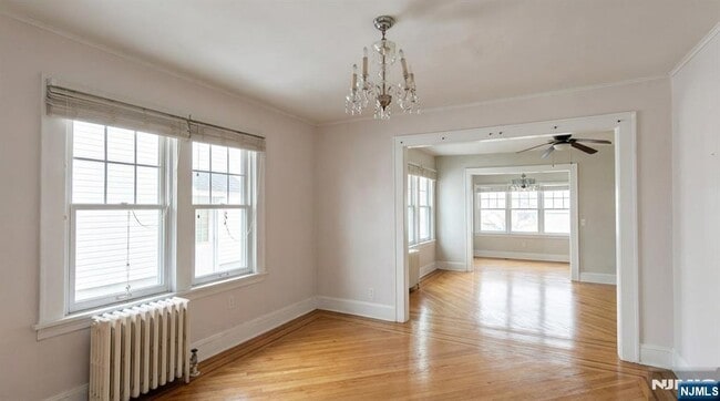 Building Photo - 33 Norwood Pl