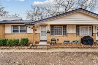Building Photo - 4023 E Mount Vernon St