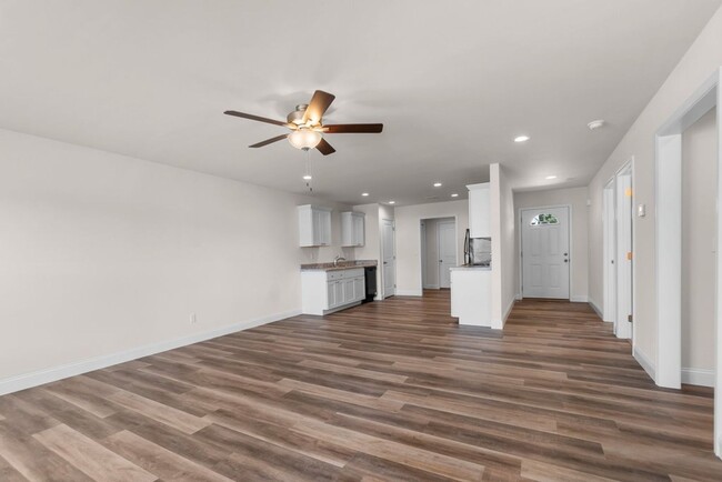 Foto del edificio - Highland Point Dr 849/851