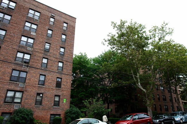 Foto del edificio - 140-33 34th Ave