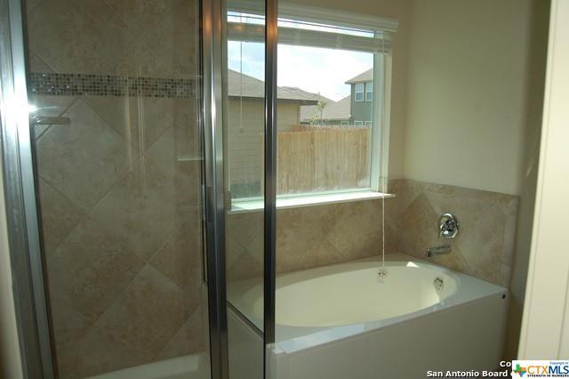 Building Photo - 864 Foxfire Dr