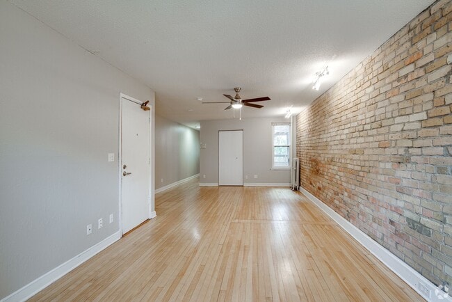 Building Photo - 1400–1408 Spruce Pl – Oak Grove Downtown