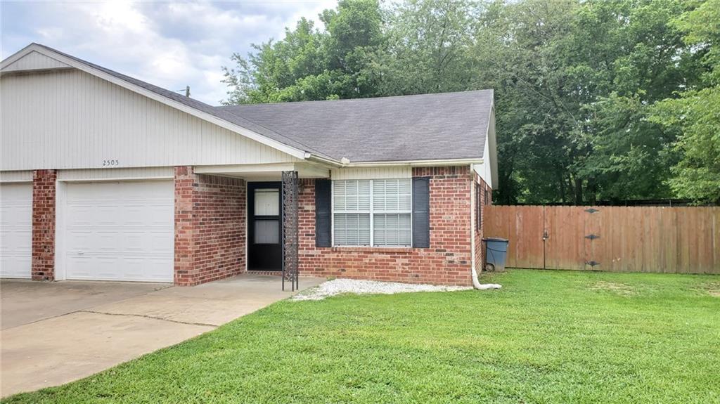Primary Photo - 2505 W Mary Dr