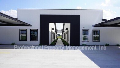 Building Photo - 2813 Bravo Rd Building Photo - 2813 Bravo Rd