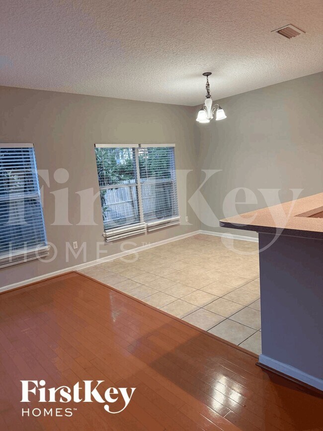 Building Photo - 14029 Summer Breeze Dr