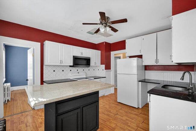 Foto del edificio - 1442 Wood Ave