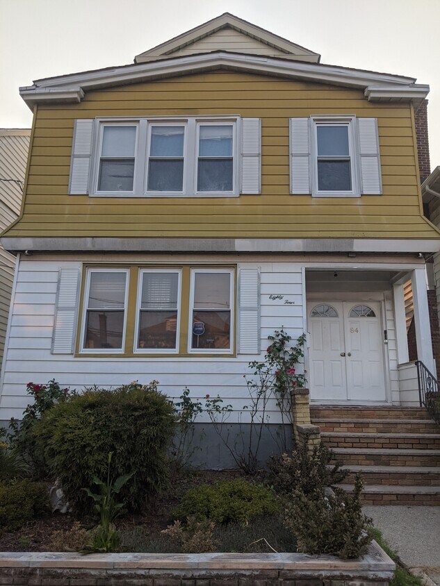 Primary Photo - 84 N 10th St