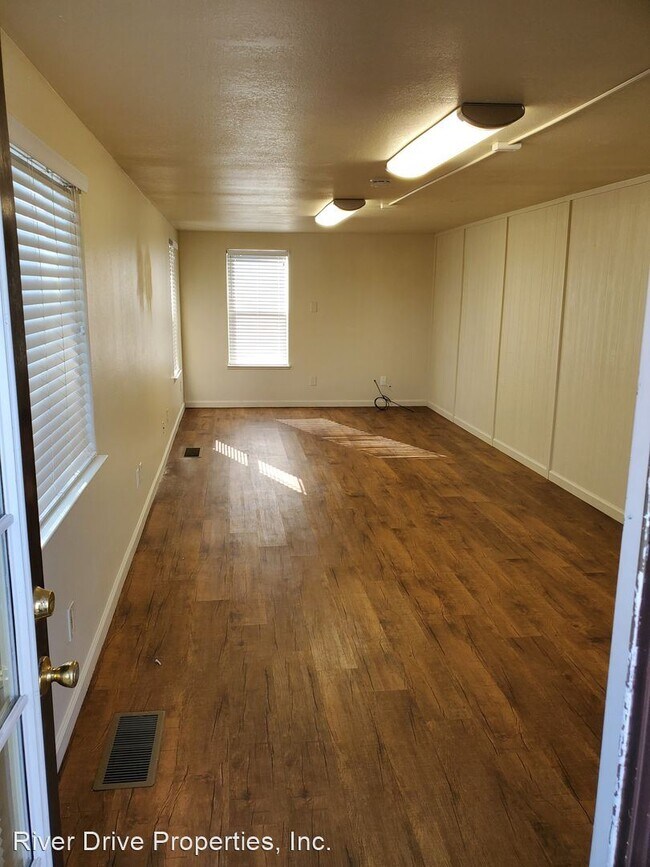 Building Photo - 3 br, 2 bath House - 3906 Healy Rd.