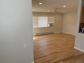Building Photo - 513 E Broadway