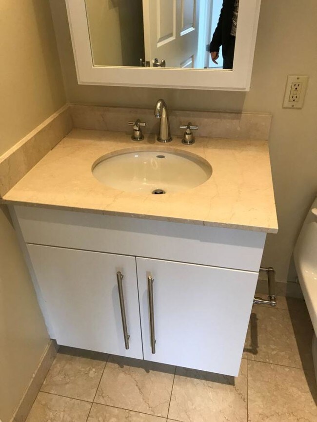 Building Photo - 1 bedroom in Boston MA 02129