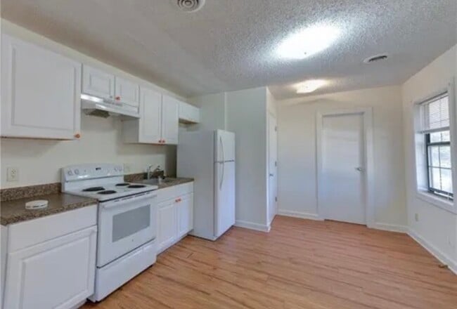 Building Photo - 3583 Midway Rd