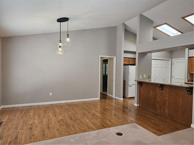 Foto del edificio - 87 Cullen Hills Dr