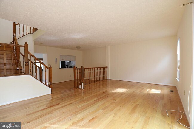 Building Photo - 21 Bayshore Ct