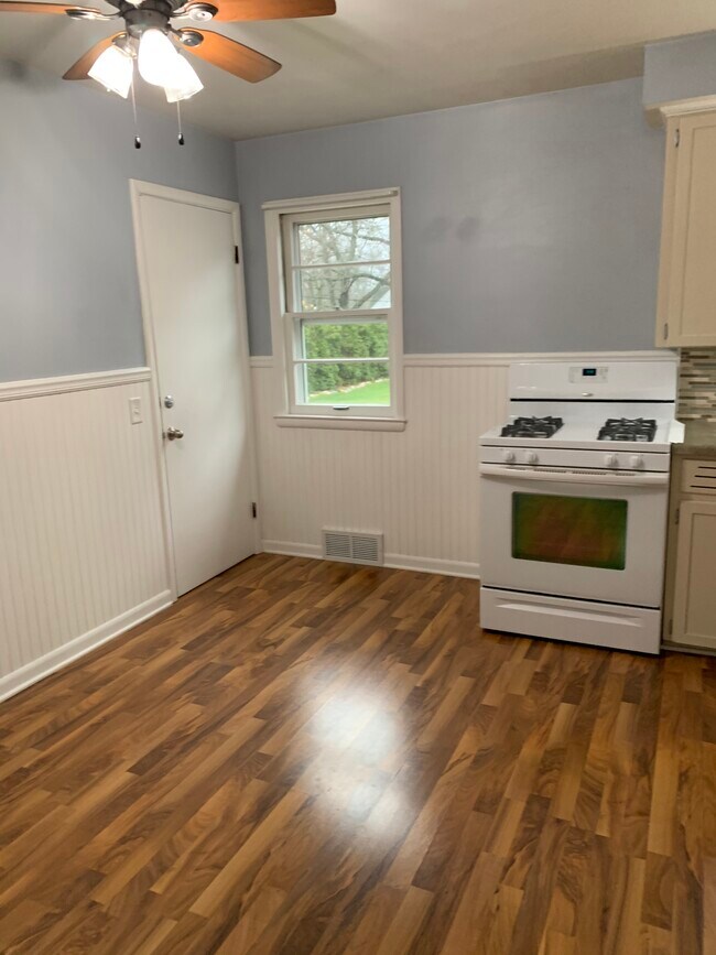 cocina comedor - 3520 Iroquois Trl