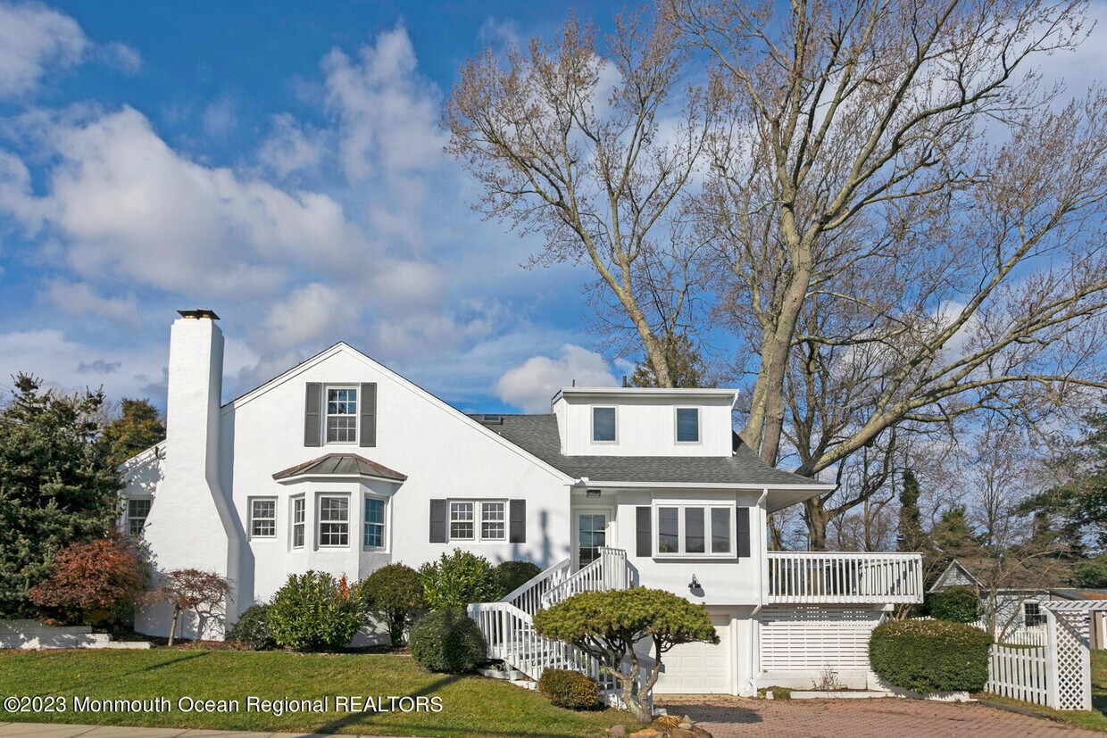 Foto principal - 121 Bingham Ave