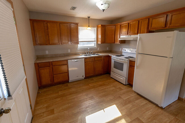 Building Photo - 1542 Florence Dr