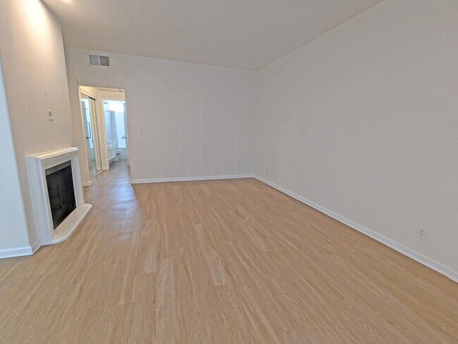 Foto del edificio - 912 Croft Ave