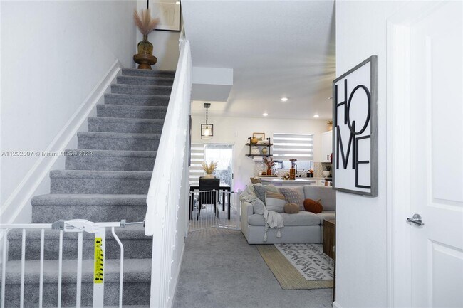 Foto del edificio - 2705 SE 15th St