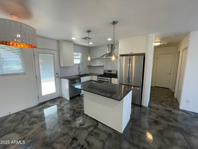 Building Photo - 3416 N 37th St