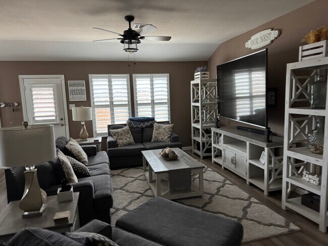 Building Photo - 1512 Berry Ridge Trl