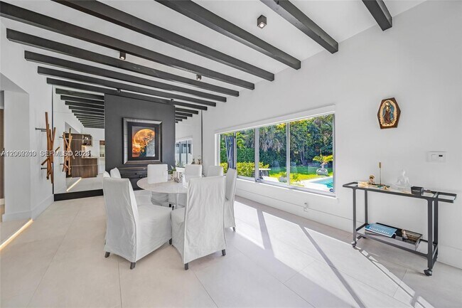 Foto del edificio - 3531 SW 1st Ave