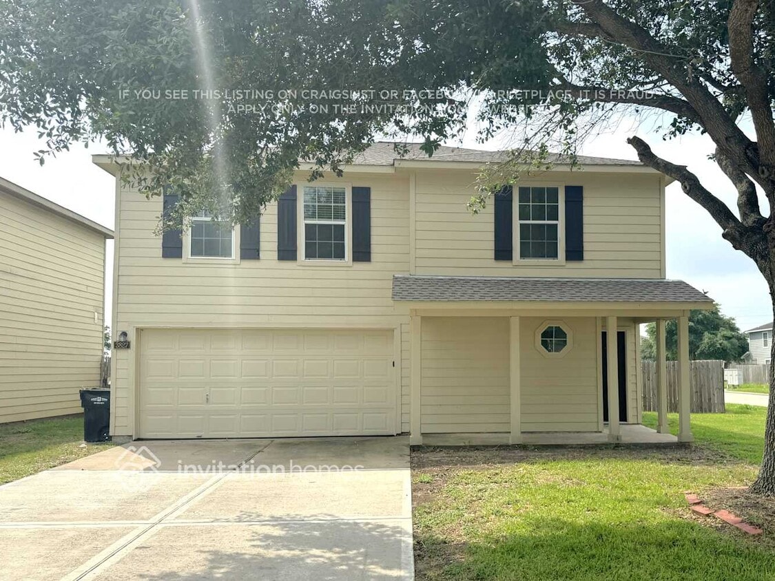 Foto principal - 3827 Middlecrest Ln