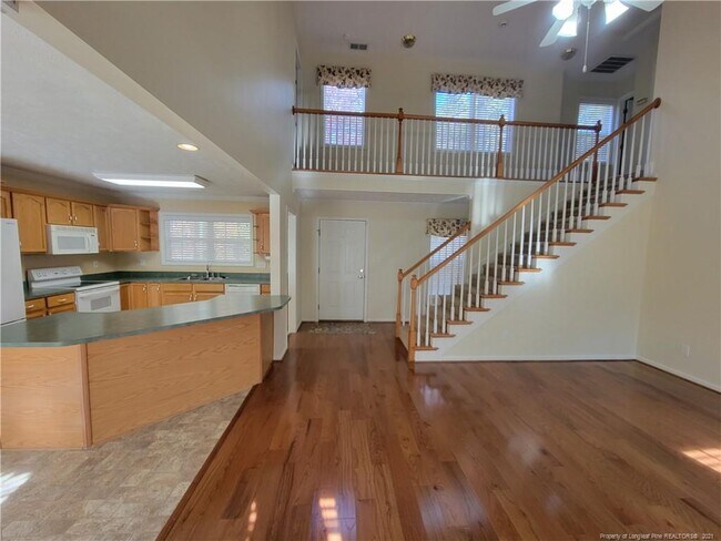 Building Photo - 4010 Arcadia Ct