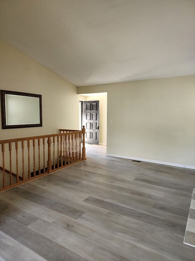 Photo - Long Realty & Property Management - 5 Bedr... House