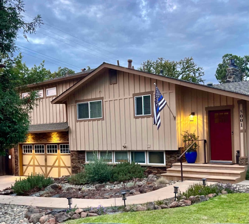 Foto principal - 5001 Whitney Ave