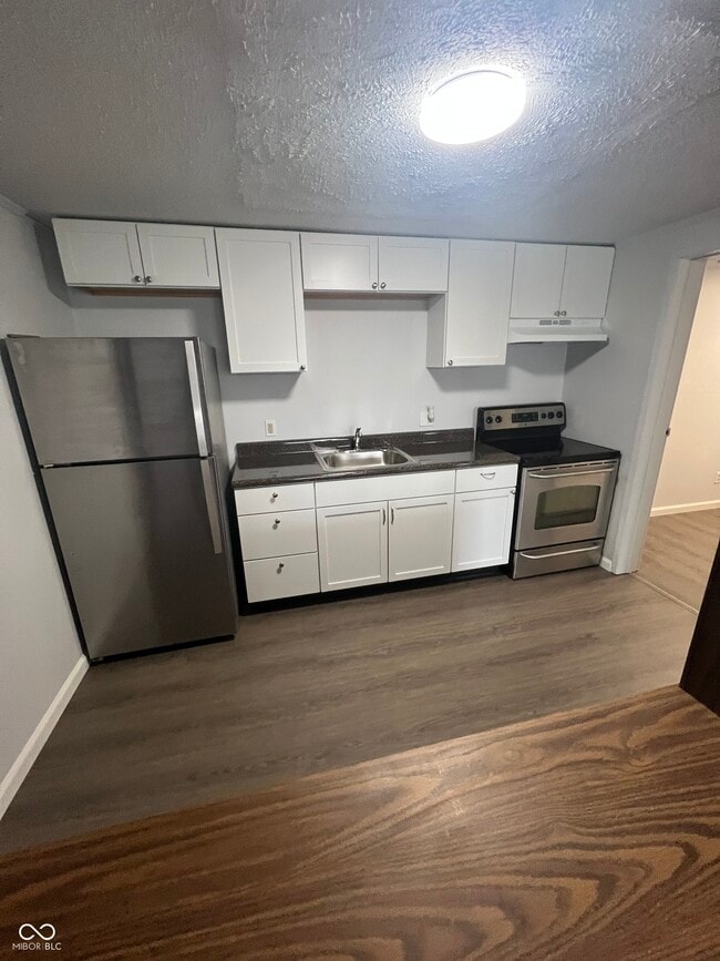 Building Photo - 2000 Indianapolis Rd