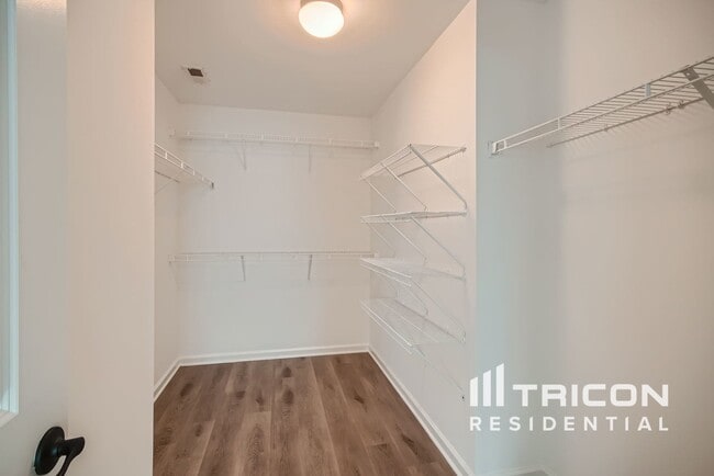 Building Photo - 3035 Arsdale Rd