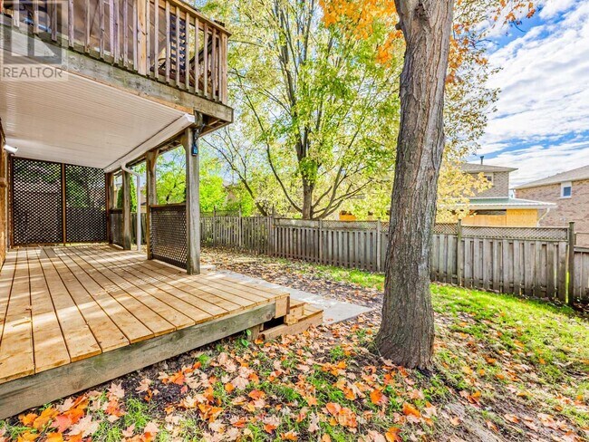 Photo du bâtiment - 1551 Dellbrook Ave
