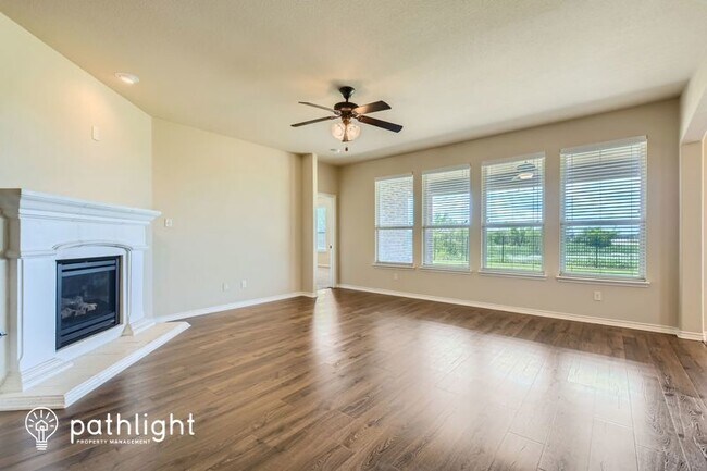 Building Photo - 1044 Lufkin Ln